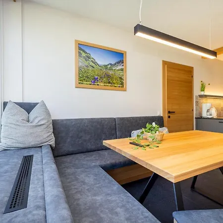 Apartment Phantasia